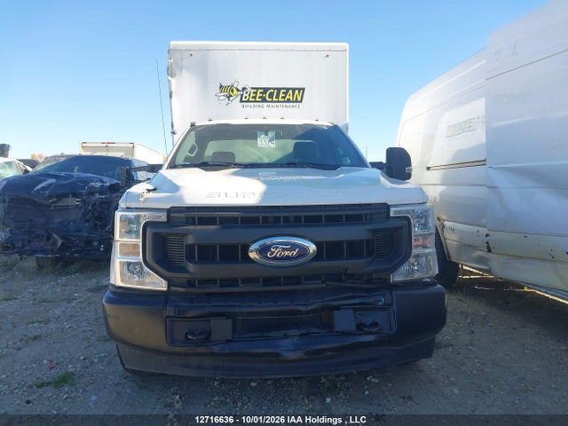 12716636 :رقم المزاد ، 1FDRF3E62LED25224 vin ، 2020 Ford F-350 Chassis Xl مزاد بيع