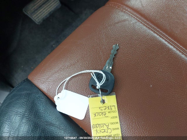 12716647 :رقم المزاد ، 3GNFK12388G133864 vin ، 2008 Chevrolet Avalanche 1500 Ls/lt/ltz مزاد بيع