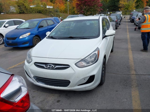 12716649 :رقم المزاد ، KMHCT5AE0DU110469 vin ، 2013 Hyundai Accent Gls/gs مزاد بيع