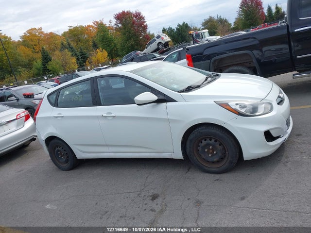 12716649 :رقم المزاد ، KMHCT5AE0DU110469 vin ، 2013 Hyundai Accent Gls/gs مزاد بيع