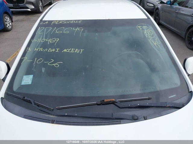 12716649 :رقم المزاد ، KMHCT5AE0DU110469 vin ، 2013 Hyundai Accent Gls/gs مزاد بيع