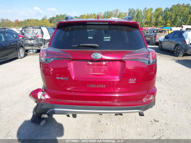 Продажа на аукционе авто 2018 Toyota Rav4 Xle, vin: 2T3RFREV1JW796172, номер лота: 12716663