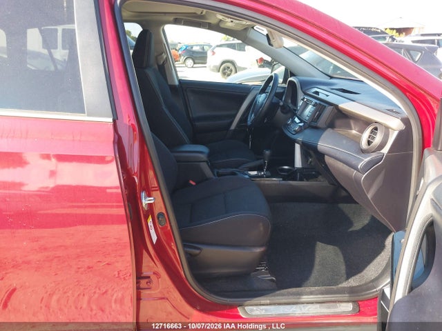 Продажа на аукционе авто 2018 Toyota Rav4 Xle, vin: 2T3RFREV1JW796172, номер лота: 12716663