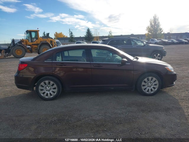 12716688 :رقم المزاد ، 1C3CCBAB7DN512576 vin ، 2013 Chrysler 200 Lx مزاد بيع