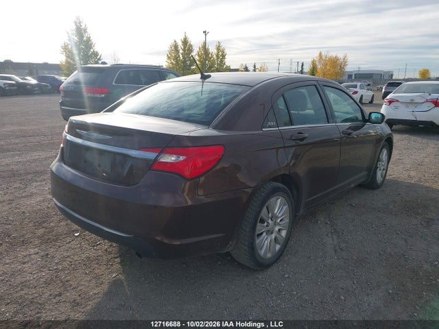 12716688 :رقم المزاد ، 1C3CCBAB7DN512576 vin ، 2013 Chrysler 200 Lx مزاد بيع