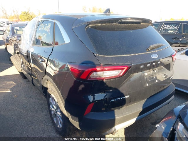 Ford Escape Active 2023 1FMCU9GN0PUA44599 Image 3