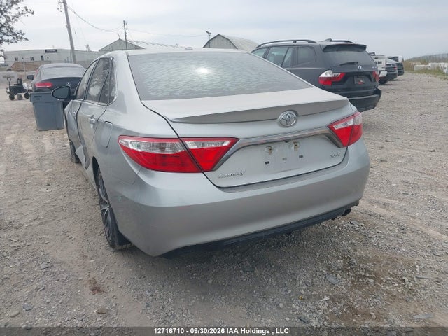 12716710 :رقم المزاد ، 4T1BF1FK0GV567670 vin ، 2016 Toyota Camry Le/xle/se/xse مزاد بيع