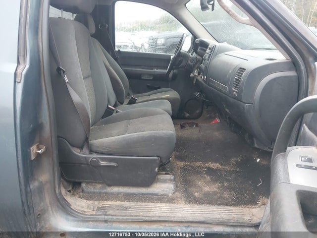 12716753 :رقم المزاد ، 1GTHK24K77E541466 vin ، 2007 Gmc Sierra 2500hd All-new Sle/wt مزاد بيع