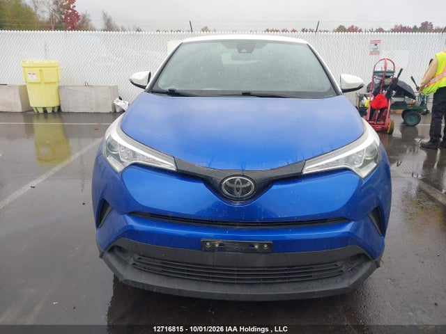 NMTKHMBX9JR025690 Toyota C-HR XLE
