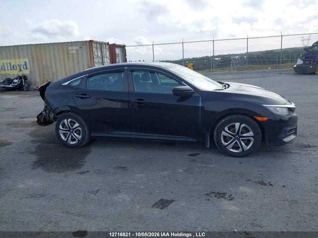 Продажа на аукционе авто 2017 Honda Civic Lx, vin: 2HGFC2E50HH027838, номер лота: 12716821