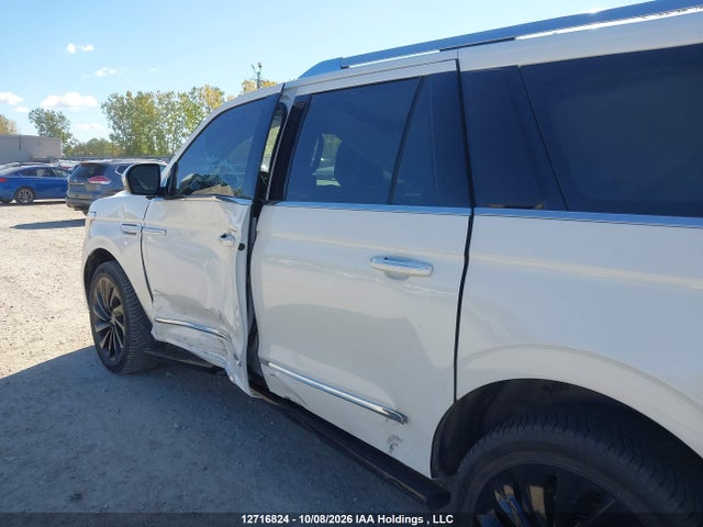 Продажа на аукционе авто 2021 Lincoln Navigator, vin: 5LMJJ3LT0MEL17318, номер лота: 12716824