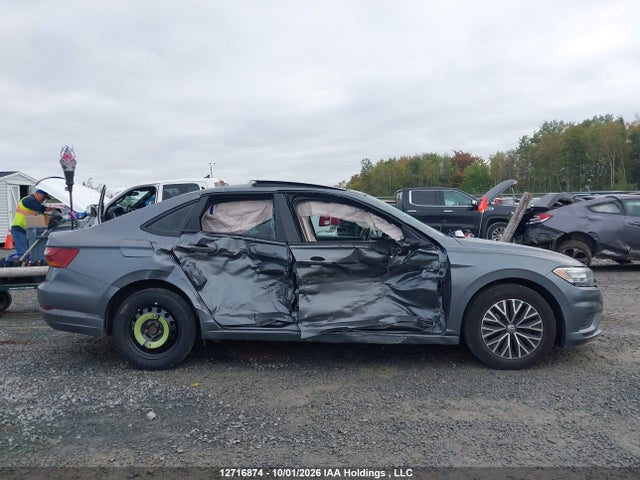 2019 Volkswagen Jetta Highline მანქანა იყიდება აუქციონზე, vin: 3VWW57BU3KM148385, აუქციონის ნომერი: 12716874
