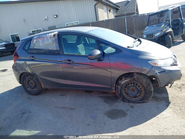 Продажа на аукционе авто 2017 Honda Fit Lx, vin: 3HGGK5H51HM100222, номер лота: 12716911