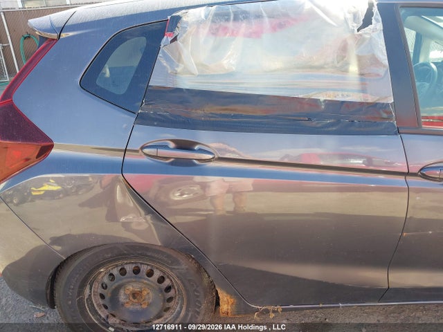 Продажа на аукционе авто 2017 Honda Fit Lx, vin: 3HGGK5H51HM100222, номер лота: 12716911
