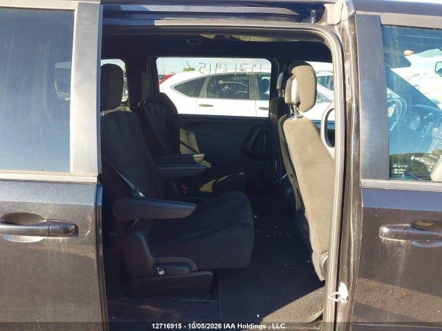 2015 Dodge Grand Caravan Se/sxt მანქანა იყიდება აუქციონზე, vin: 2C4RDGBG5FR722237, აუქციონის ნომერი: 12716915