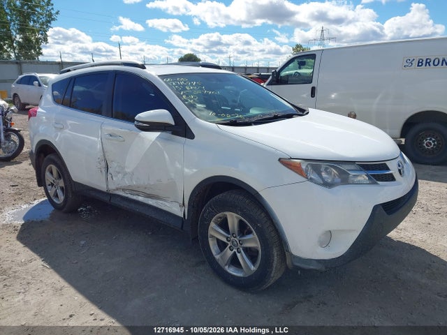 12716945 :رقم المزاد ، 2T3RFREV6FW354401 vin ، 2015 Toyota Rav4 Xle مزاد بيع