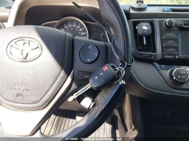 12716945 :رقم المزاد ، 2T3RFREV6FW354401 vin ، 2015 Toyota Rav4 Xle مزاد بيع
