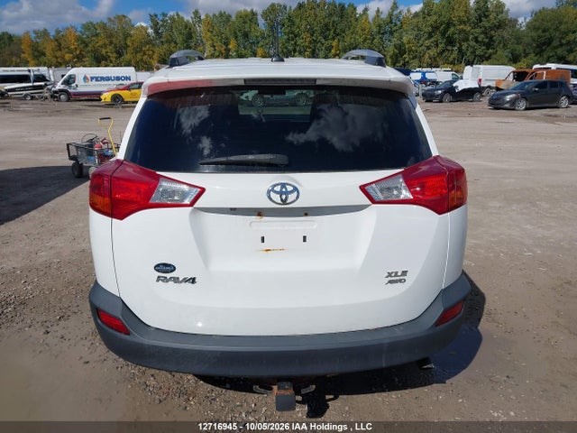 12716945 :رقم المزاد ، 2T3RFREV6FW354401 vin ، 2015 Toyota Rav4 Xle مزاد بيع