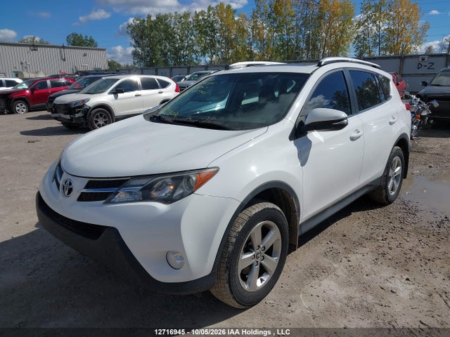 12716945 :رقم المزاد ، 2T3RFREV6FW354401 vin ، 2015 Toyota Rav4 Xle مزاد بيع