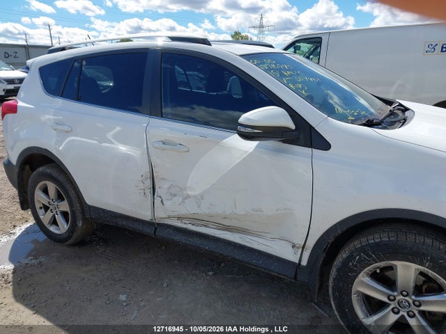 12716945 :رقم المزاد ، 2T3RFREV6FW354401 vin ، 2015 Toyota Rav4 Xle مزاد بيع