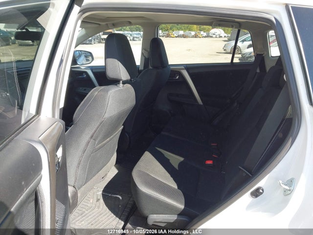 12716945 :رقم المزاد ، 2T3RFREV6FW354401 vin ، 2015 Toyota Rav4 Xle مزاد بيع