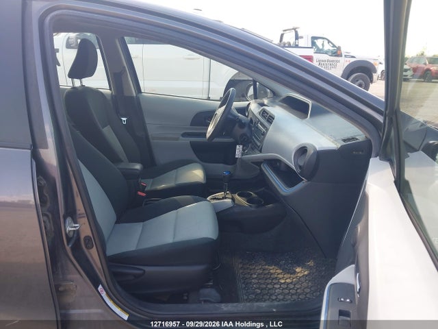 12716957 :رقم المزاد ، JTDKDTB35C1508338 vin ، 2012 Toyota Prius C مزاد بيع