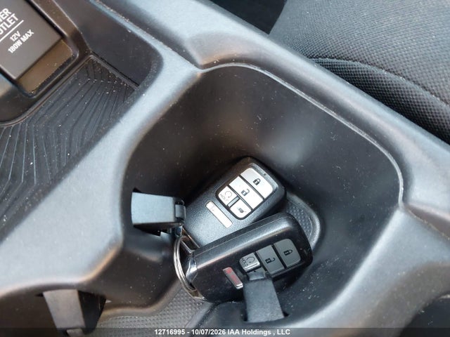 Honda CR-V 2018 2HKRW2H29JH112050 Image 11