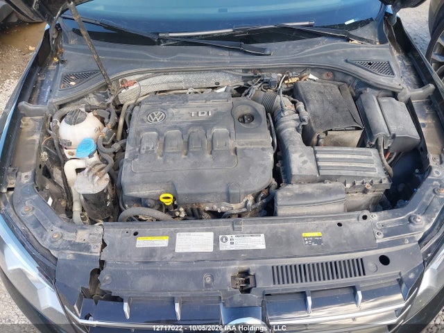 Volkswagen Passat 2015 1VWBV7A30FC047707 Image 10