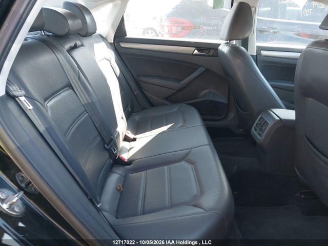 Volkswagen Passat 2015 1VWBV7A30FC047707 Image 8