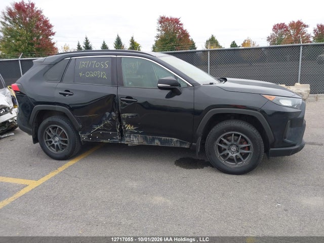 Toyota RAV4 LE 2019 2T3Z1RFV4KW020312 Image 13