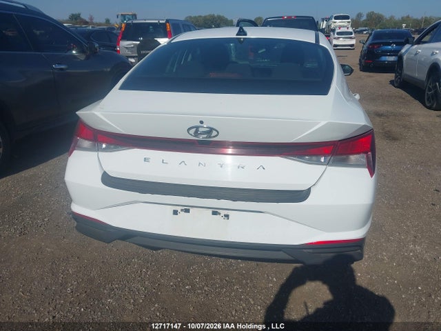 KMHLM4AG3NU333387 Hyundai Elantra