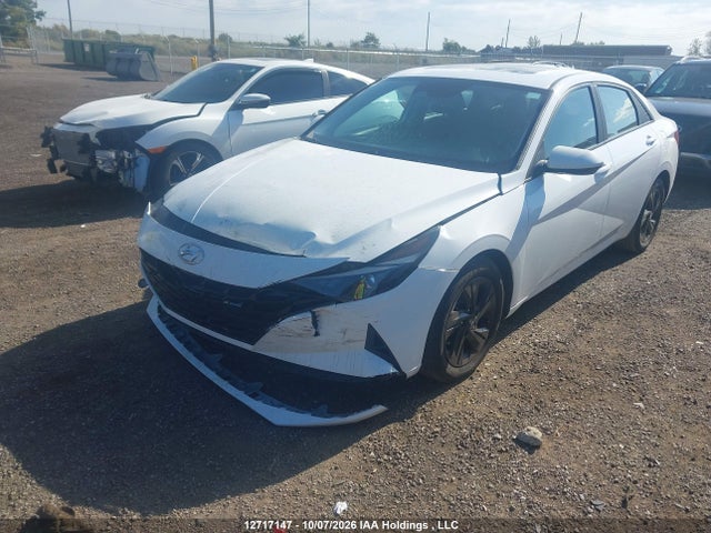 KMHLM4AG3NU333387 Hyundai Elantra