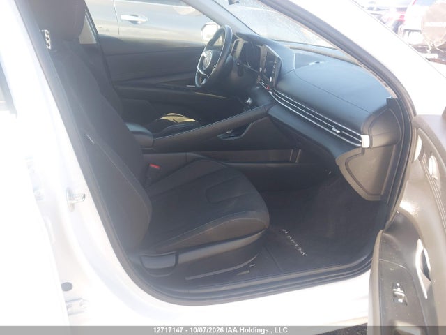 KMHLM4AG3NU333387 Hyundai Elantra