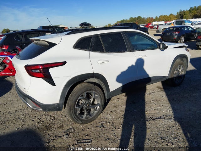 Chevrolet Trax 2025 KL77LHE23SC274368 Image 4