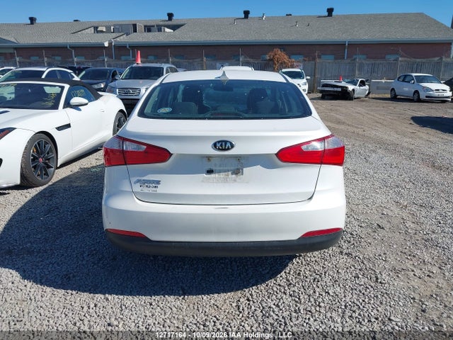 KIA FORTE LX 2015 KNAFX4A6XF5402603 Image 16