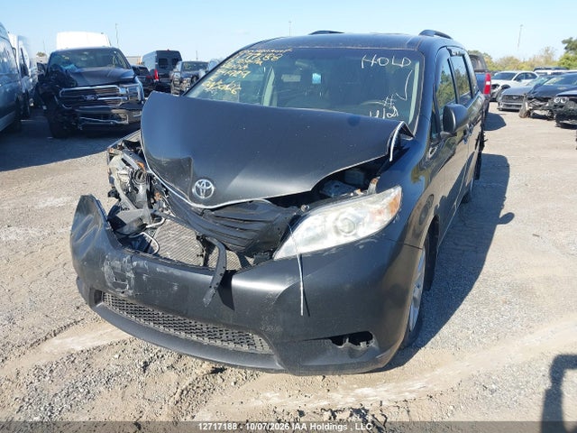 Aukcja sprzedaży 2015 Toyota Sienna 7 Passenger, vin: 5TDZK3DC5FS541929, numer aukcji: 12717188