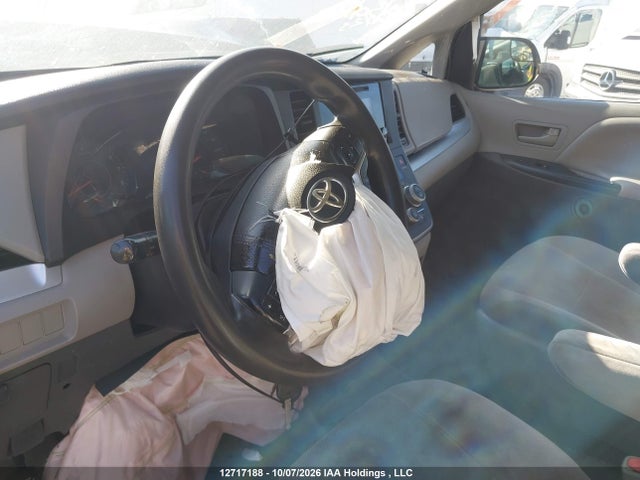 Aukcja sprzedaży 2015 Toyota Sienna 7 Passenger, vin: 5TDZK3DC5FS541929, numer aukcji: 12717188