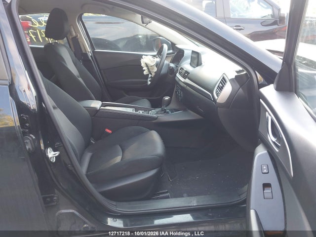 12717218 :رقم المزاد ، JM1BN1U73J1158979 vin ، 2018 Mazda Mazda3 Gx مزاد بيع