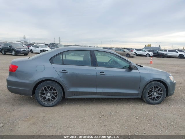 3VW2K7AJ2EM218168 Volkswagen Jetta 2.0l Trendline+