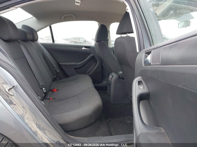 3VW2K7AJ2EM218168 Volkswagen Jetta 2.0l Trendline+