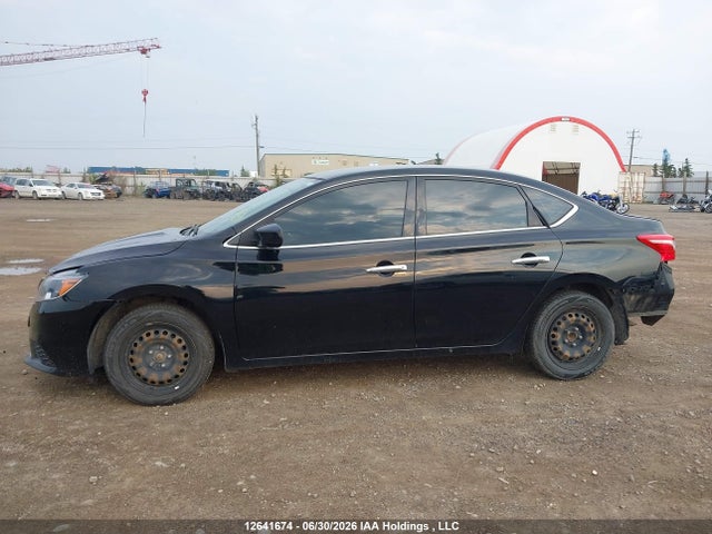 12641674 :رقم المزاد ، 3N1AB7AP7HL640808 vin ، 2017 Nissan Sentra 1.8 S/1.8 Sl/1.8 Sv مزاد بيع