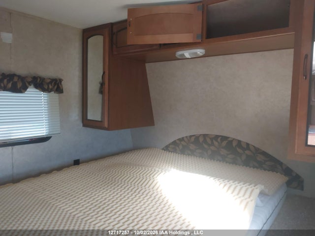 12717257 :رقم المزاد ، 4YDT26021DG100596 vin ، 2013 Keystone Springdale مزاد بيع