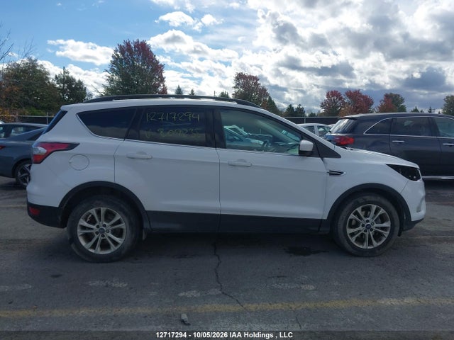Ford ESCAPE SE 2017 1FMCU0GD8HUB09235 Image 14