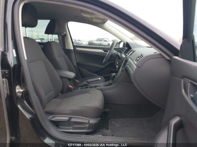 2016 Volkswagen Passat 1.8 Tsi Trendline/1.8 Tsi Trendline+ მანქანა იყიდება აუქციონზე, vin: 1VWAS7A33GC027795, აუქციონის ნომერი: 12717368