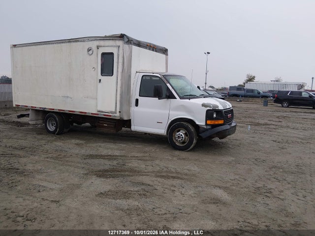 12717369 :رقم المزاد ، 1GDJG312961211407 vin ، 2006 Gmc Savana Cutaway G3500 مزاد بيع