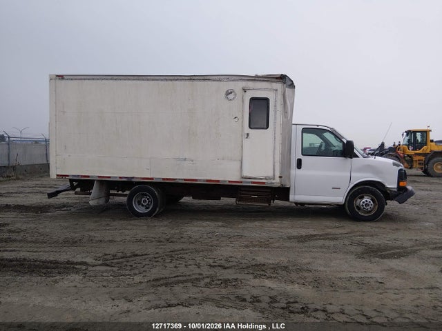 2006 Gmc Savana Cutaway G3500 მანქანა იყიდება აუქციონზე, vin: 1GDJG312961211407, აუქციონის ნომერი: 12717369
