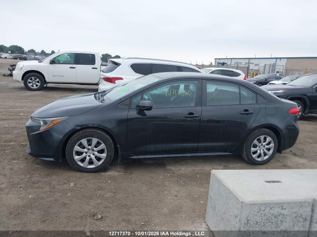 5YFBPMBEXNP278549 Toyota COROLLA LE