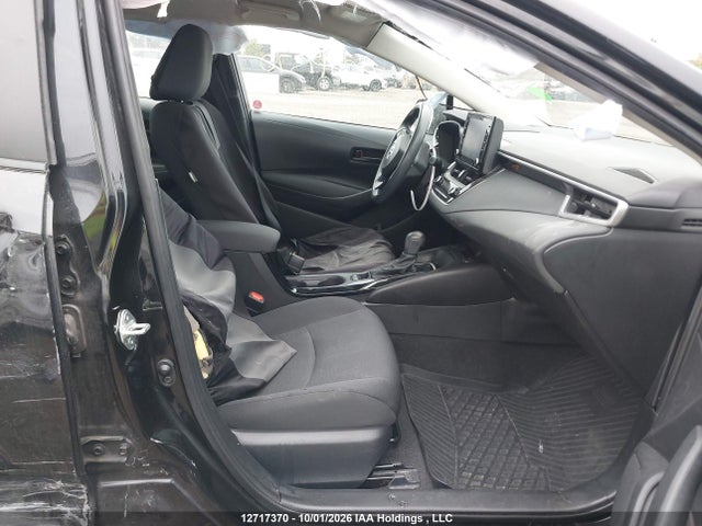 5YFBPMBEXNP278549 Toyota COROLLA LE