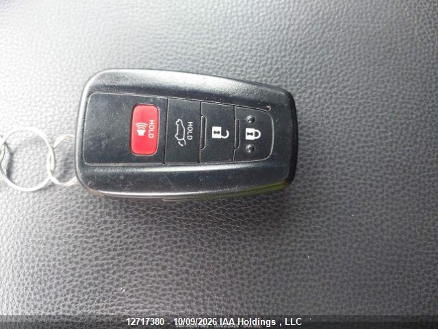 2019 Toyota Rav4 Xle/xle Premium მანქანა იყიდება აუქციონზე, vin: 2T3R1RFV7KC035968, აუქციონის ნომერი: 12717380