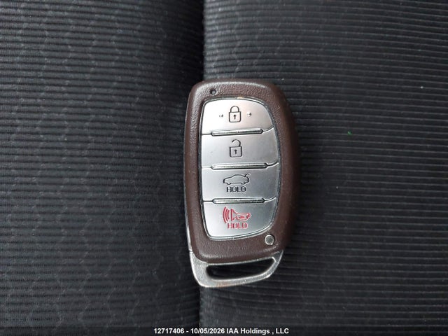 2017 Hyundai Elantra Gls მანქანა იყიდება აუქციონზე, vin: KMHD84LF0HU190450, აუქციონის ნომერი: 12717406